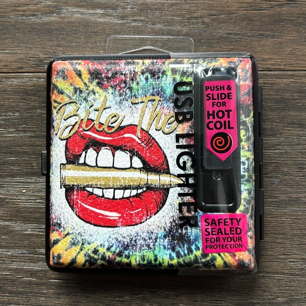 Smokezilla USB Cigarette light/case,push/slide 4 hot coil “Bite the Bullet” logo